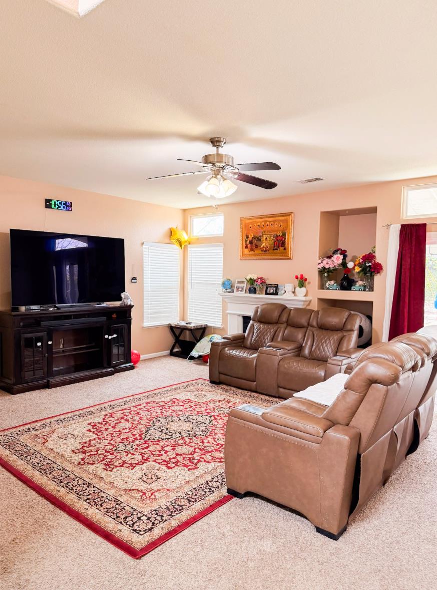 2783 Explorer Way Turlock, CA 95382 - Photo 2 of 15