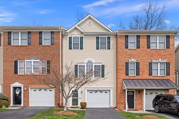 $1,900 | 3043 Diamond Spring Lane, Harrisonburg, VA 22801
