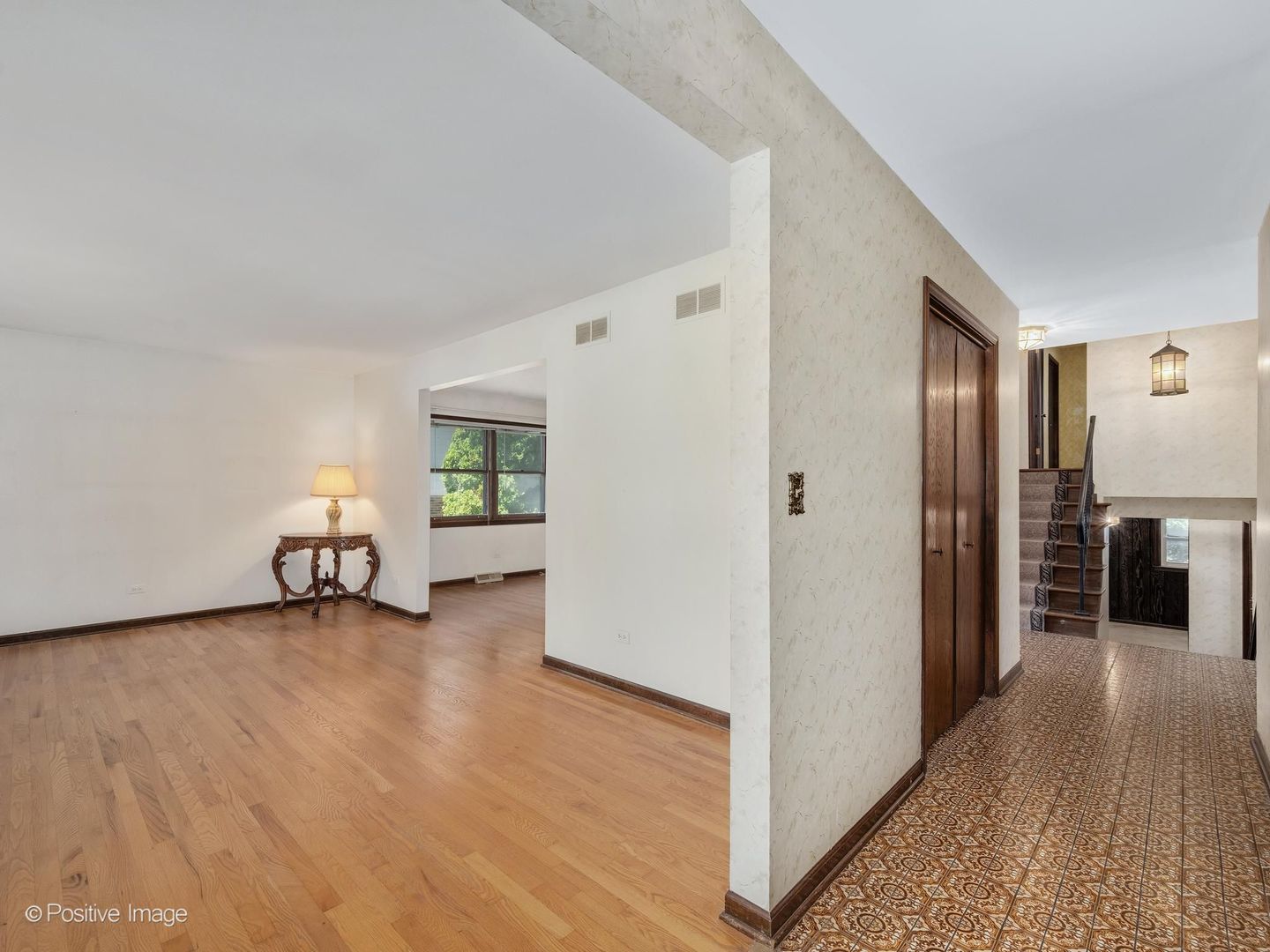 1642 Clemens Road Darien, IL 60561 - Photo 7 of 31