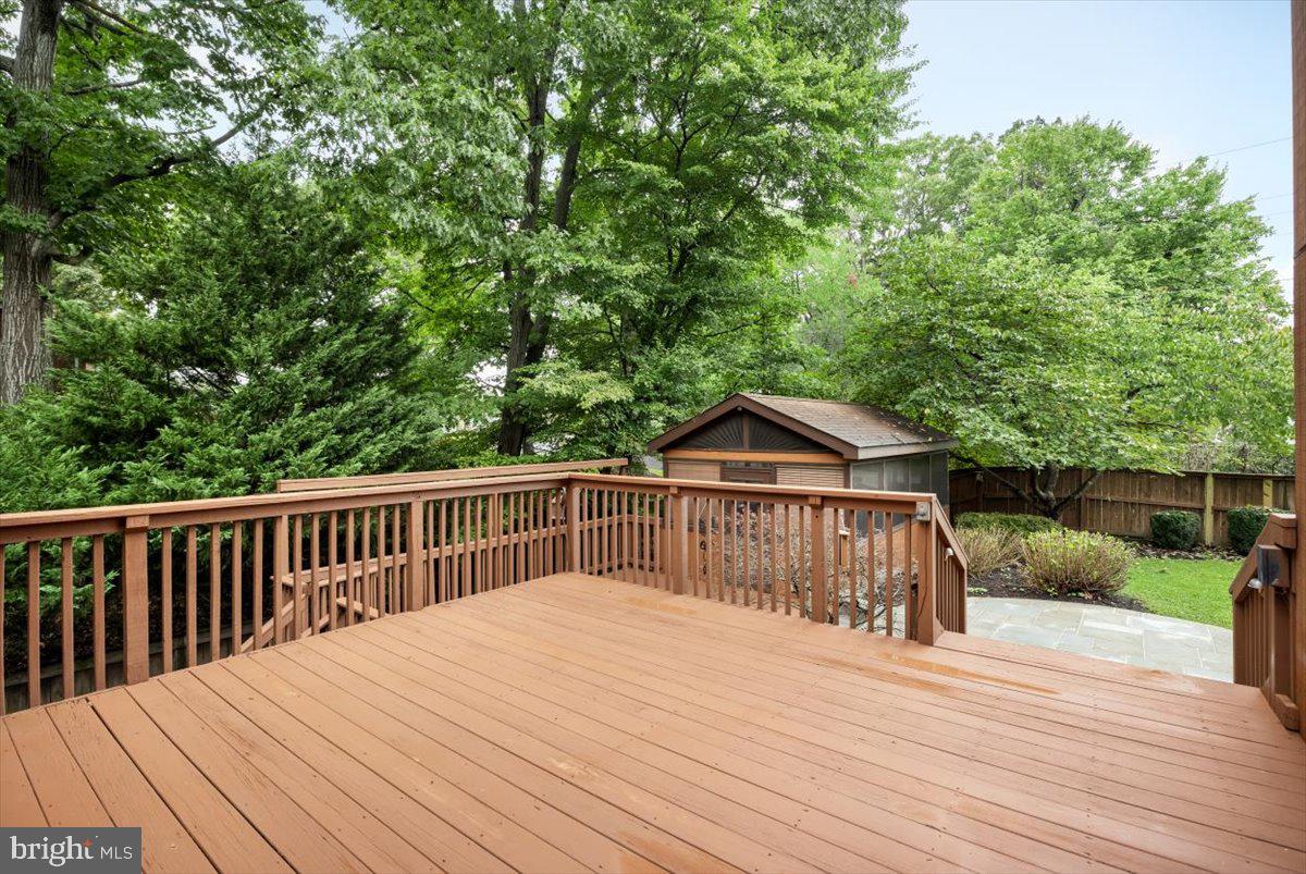 8403 Aubrey Drive Manassas, VA 20111 - Photo 28 of 30 Deck