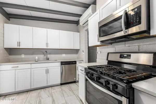 $405,000 | 1439 East Hatcher Road, Phoenix, AZ 85020