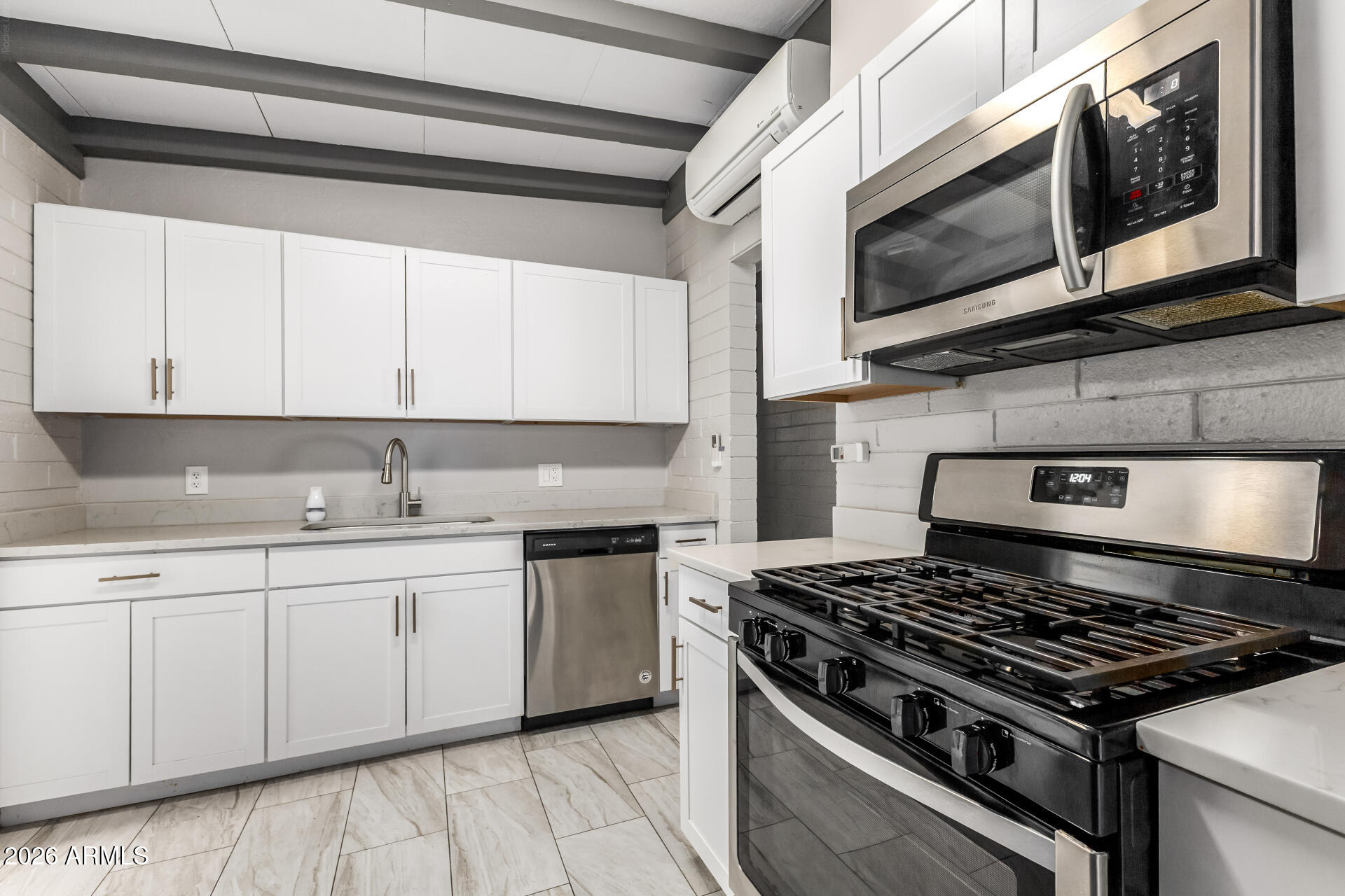 1439 East Hatcher Road Phoenix, AZ 85020 - Photo 14 of 40 14 Hatcher