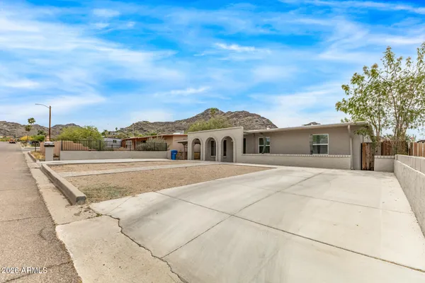 $405,000 | 1439 East Hatcher Road, Phoenix, AZ 85020