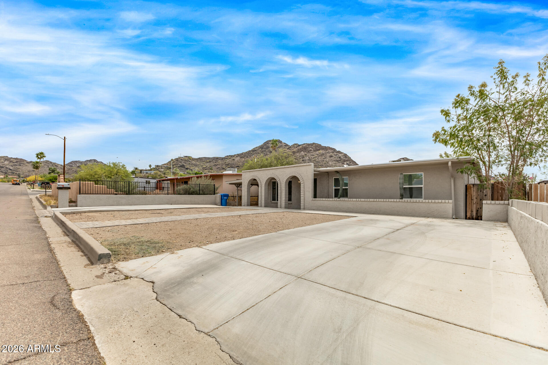 1439 East Hatcher Road Phoenix, AZ 85020 - Photo 6 of 40 06 Hatcher