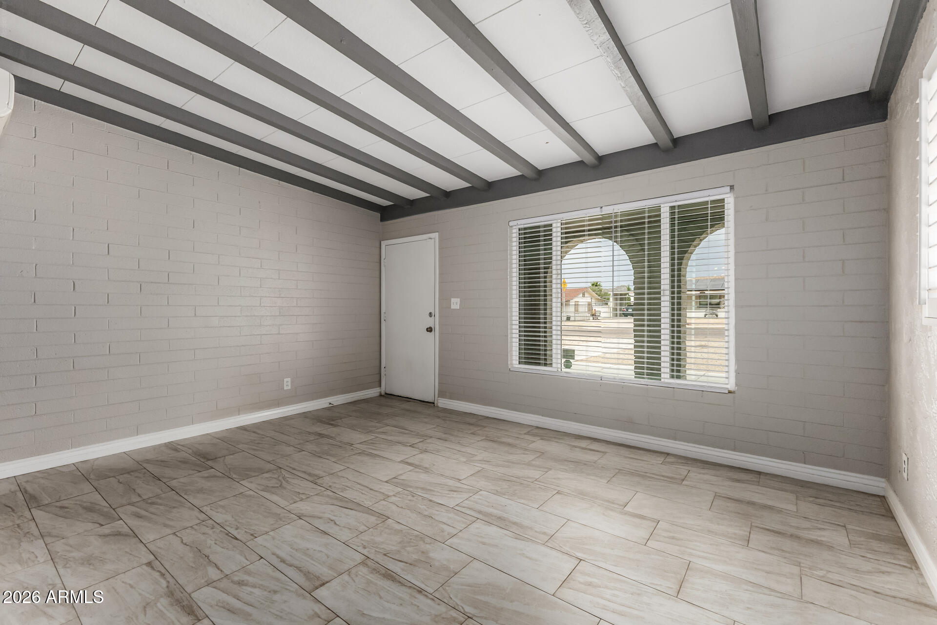 1439 East Hatcher Road Phoenix, AZ 85020 - Photo 9 of 40 09 Hatcher