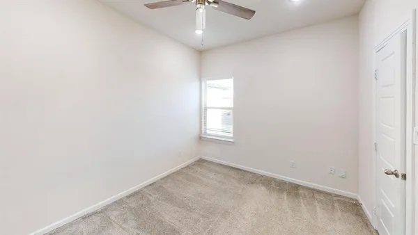 $2,575 | 16164 Doe Lk Drive, Frisco, TX 75033