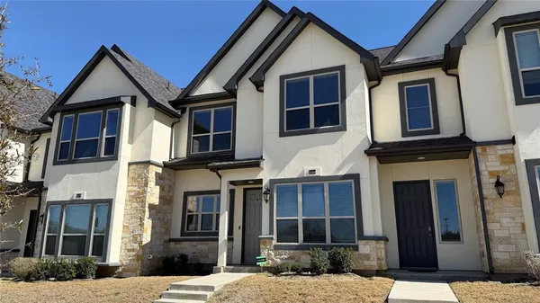 $2,575 | 16164 Doe Lk Drive, Frisco, TX 75033