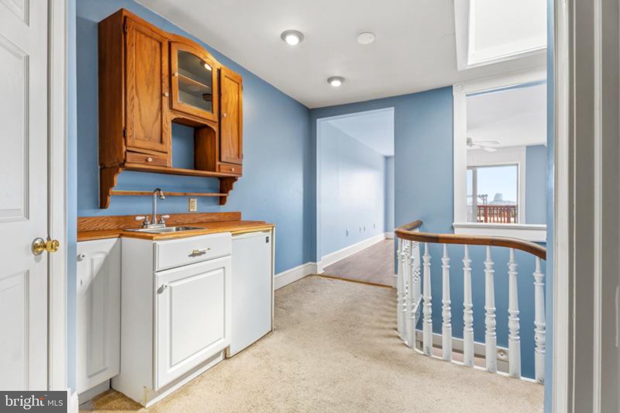 2033 East Pratt Street Baltimore, MD 21231 - Photo 38 of 61 a view of washer and dryer