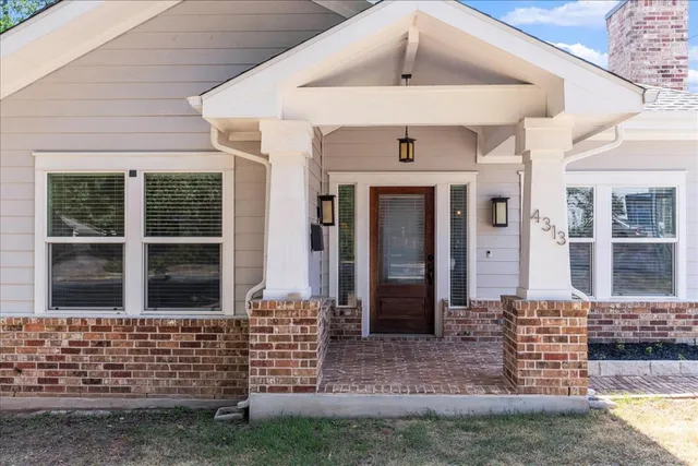 $799,900 | 4313 Duval Street, Austin, TX 78751