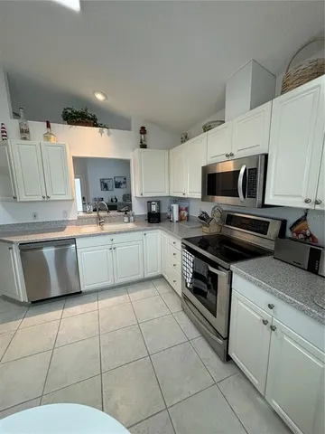 $4,500 | 1332 Capri Isles Boulevard, Venice, FL 34292