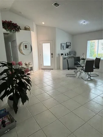 $4,500 | 1332 Capri Isles Boulevard, Venice, FL 34292