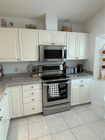 $4,500 | 1332 Capri Isles Boulevard, Venice, FL 34292