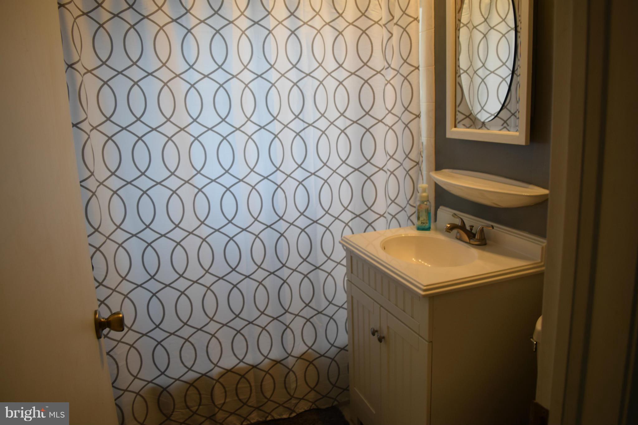 18818 Rolling Road Hagerstown, MD 21742 - Photo 13 of 23 Bath