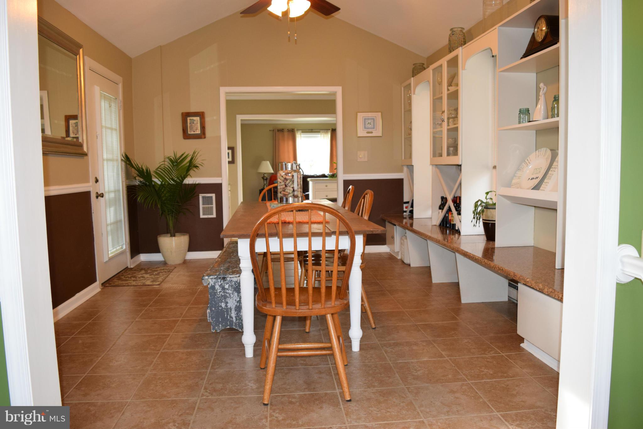 18818 Rolling Road Hagerstown, MD 21742 - Photo 10 of 23 Dining Room