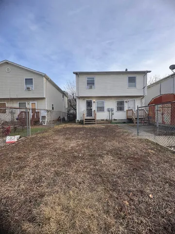 $2,600 | 375 Whiton Street, Jersey City, NJ 07304