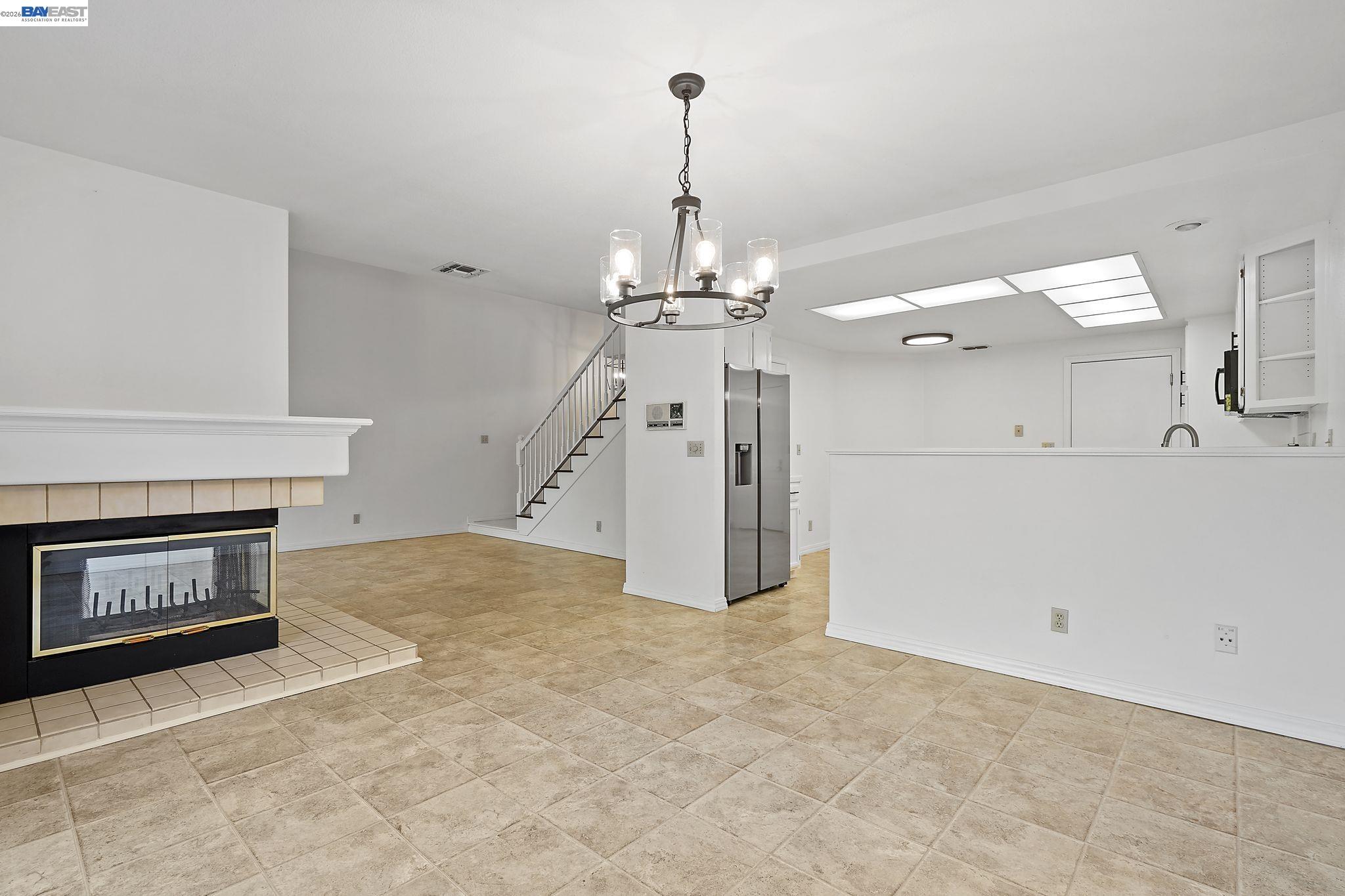 493 South Clovercrest Lane San Ramon, CA 94582 - Photo 5 of 22