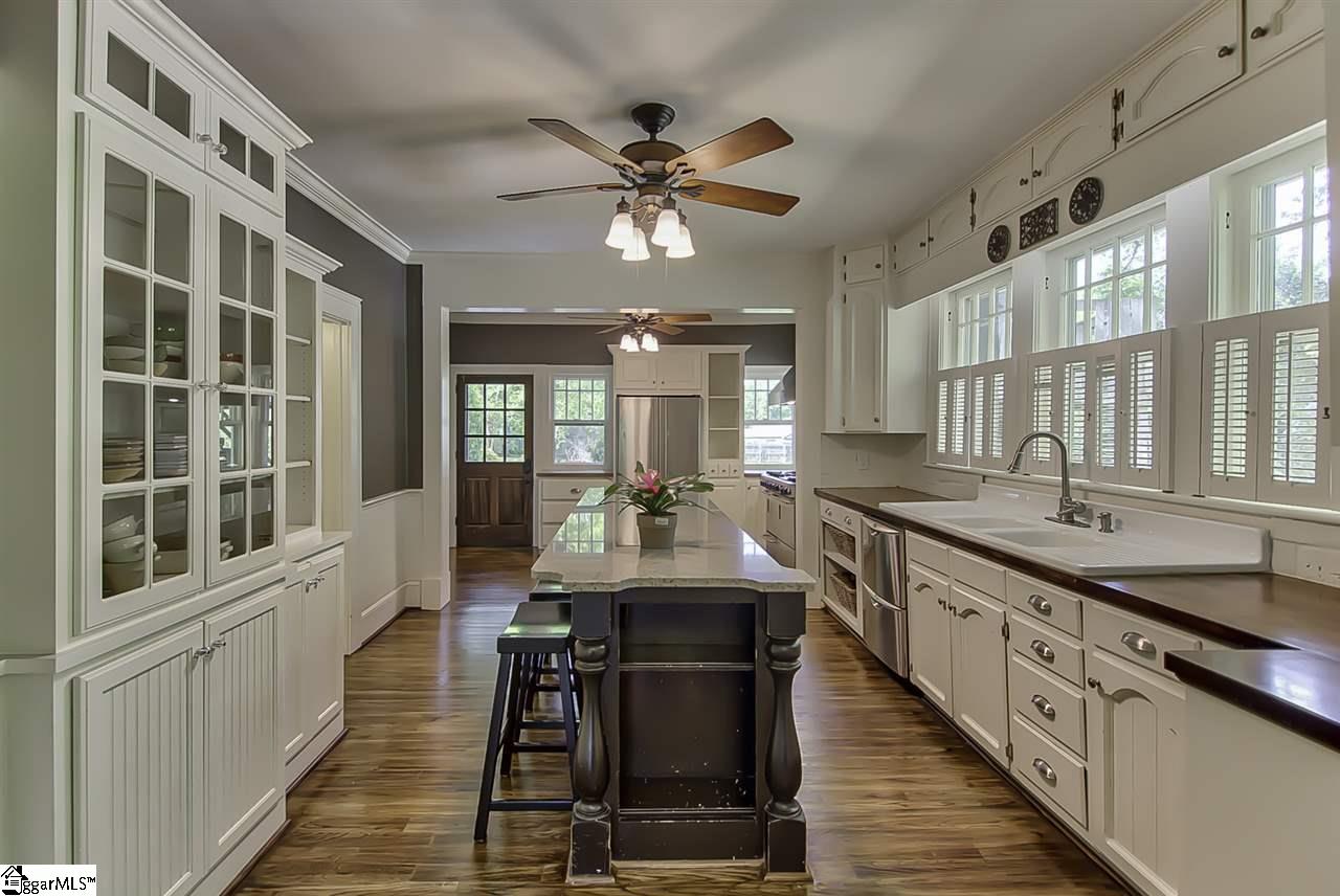 709 North Main Street Fountain Inn, SC 29644 - Photo 12 of 36