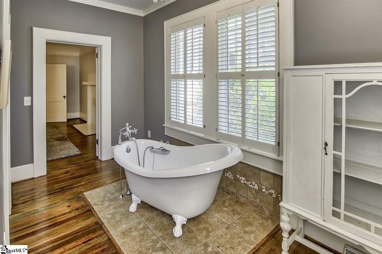 709 North Main Street Fountain Inn, SC 29644 - Photo 18 of 36