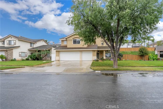 $889,900 | 1240 Nina Lane, Corona, CA 92882