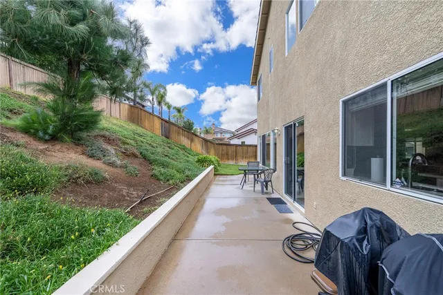 $889,900 | 1240 Nina Lane, Corona, CA 92882