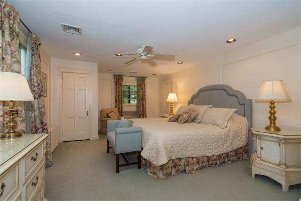 199 Collins Road Newton, MA 02468 - Photo 10 of 20 Gallery Image 10