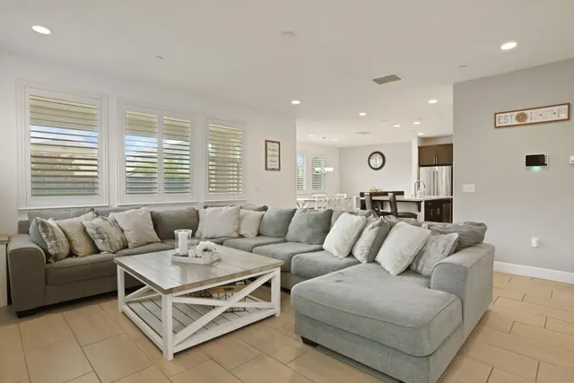 $799,900 | 17234 Hidden Pond Place, Lathrop, CA 95330