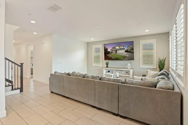 $799,900 | 17234 Hidden Pond Place, Lathrop, CA 95330