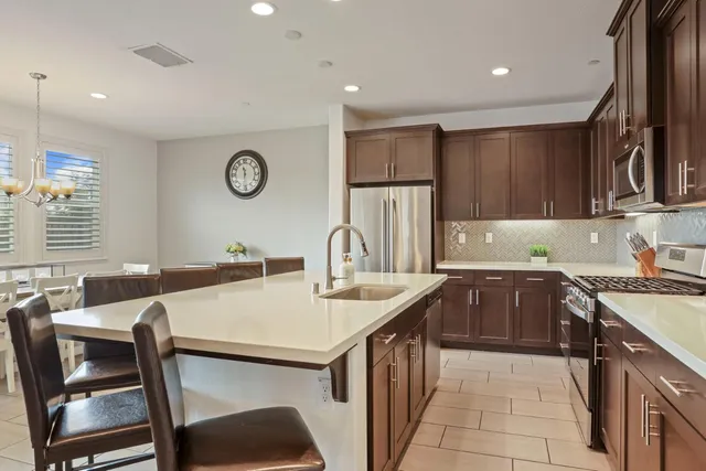 $799,900 | 17234 Hidden Pond Place, Lathrop, CA 95330