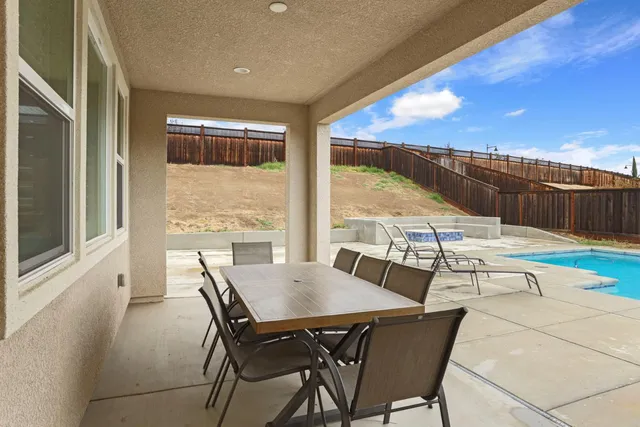 $799,900 | 17234 Hidden Pond Place, Lathrop, CA 95330