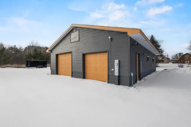 $339,900 | W1807 Highway 64, Marinette, WI 54143