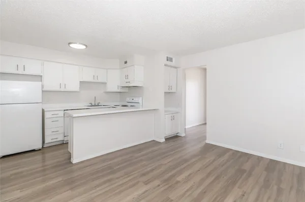 $769 | 6010 North Lamar Boulevard, Unit 219, Austin, TX 78752