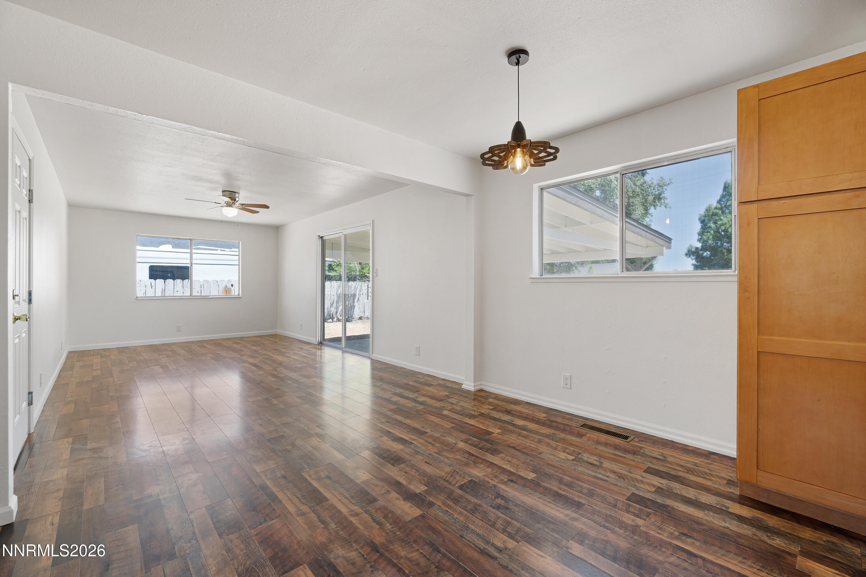 235 Arrow Street Fernley, NV 89408 - Photo 10 of 31 DSC00927