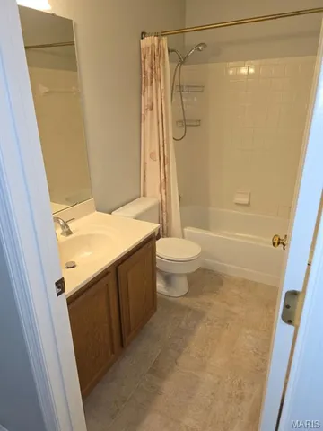 $279,000 | 3124 Autumn Shores Drive, Maryland Heights, MO 63043