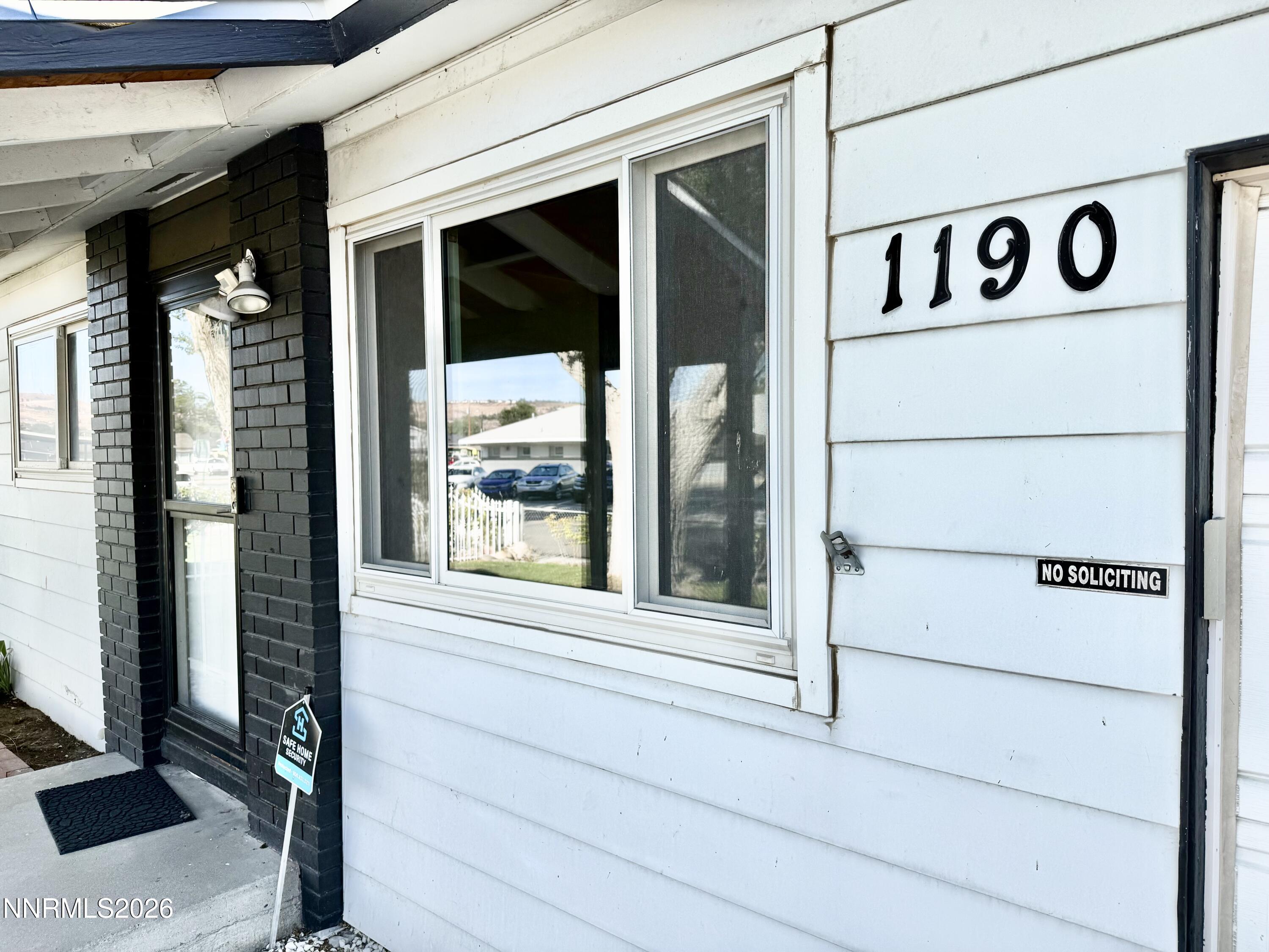 1190 Barstow Street Reno, NV 89512 - Photo 2 of 28 IMG_4428