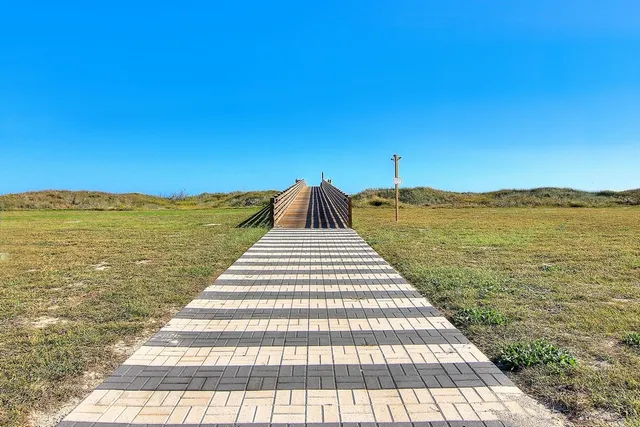 $885,000 | Undisclosed Address, Port Aransas, TX 78373