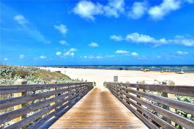 $885,000 | Undisclosed Address, Port Aransas, TX 78373