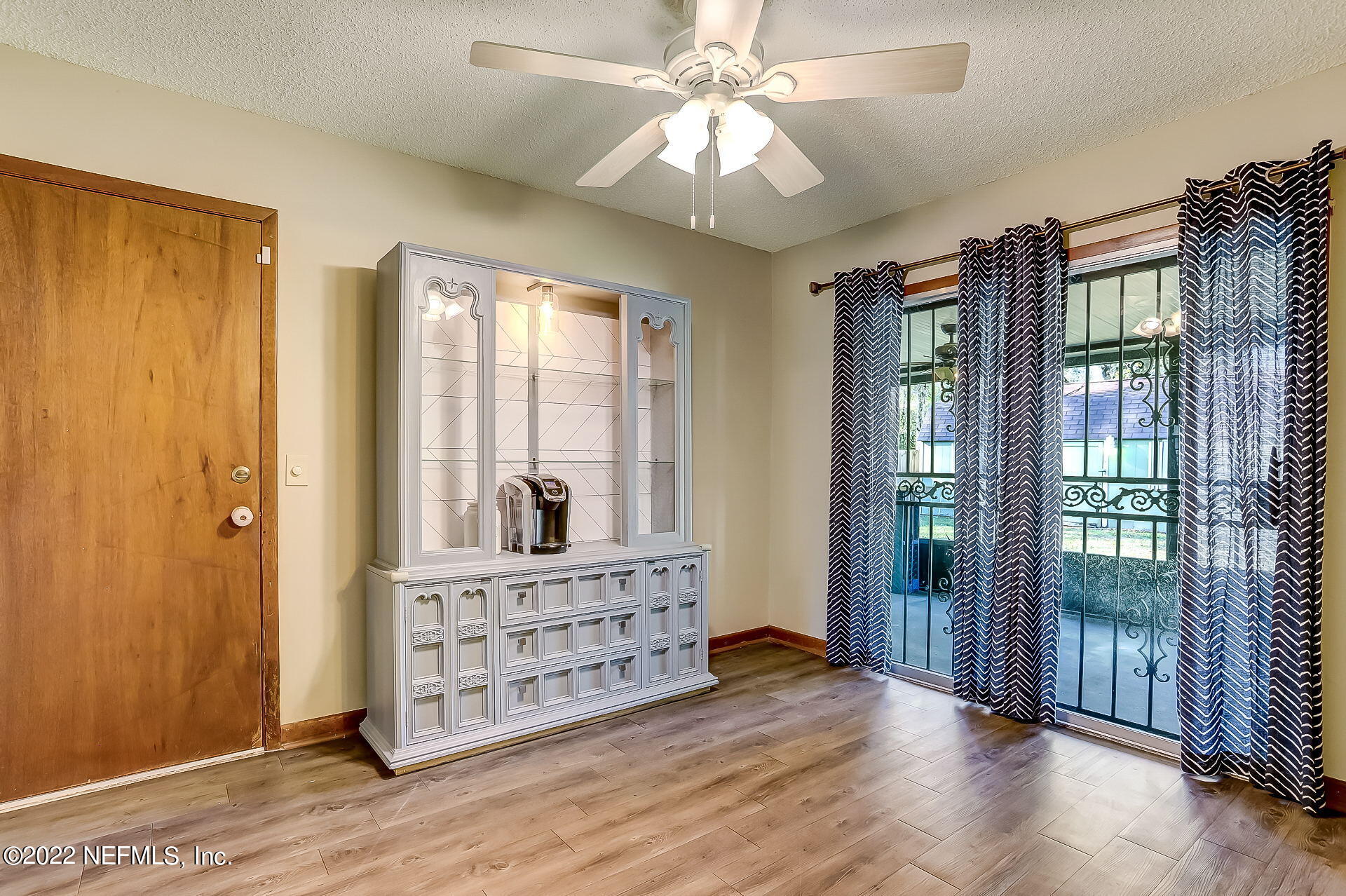 5255 Clarendon Road Jacksonville, FL 32205 - Photo 11 of 42 Dining Room towards screen porch