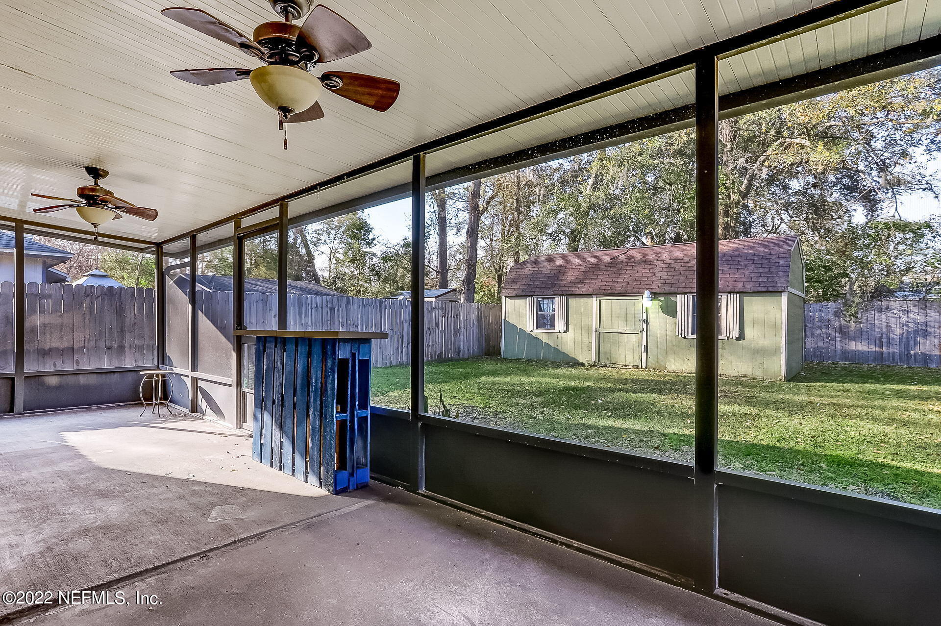 5255 Clarendon Road Jacksonville, FL 32205 - Photo 35 of 42 Screened patio