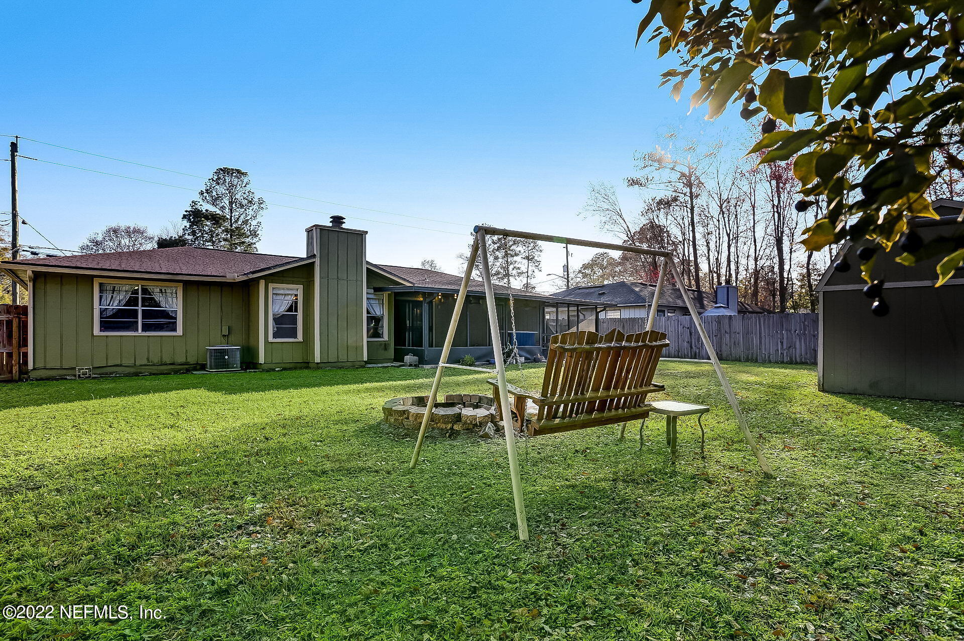 5255 Clarendon Road Jacksonville, FL 32205 - Photo 40 of 42 Swing firepit to convey