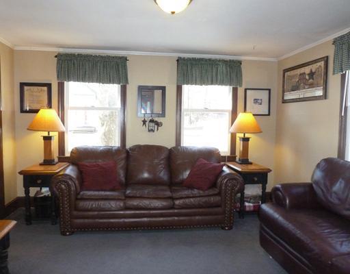 1022 Olive Street Bangor, ME 04401 - Photo 11 of 25 Living Room.