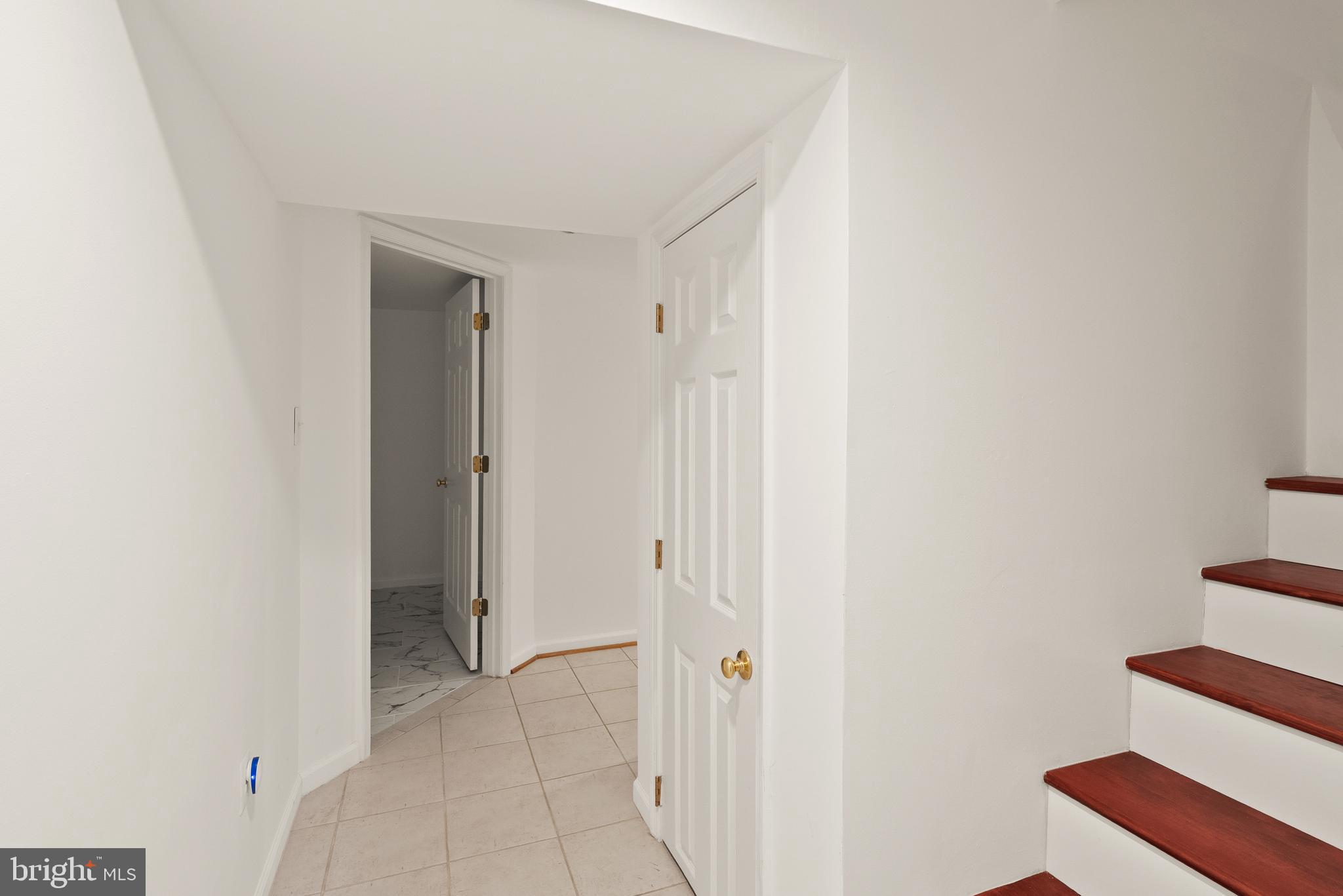 2928 Hunter Road Fairfax, VA 22031 - Photo 49 of 73