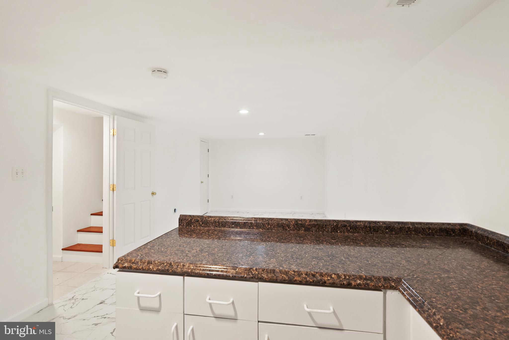 2928 Hunter Road Fairfax, VA 22031 - Photo 54 of 73