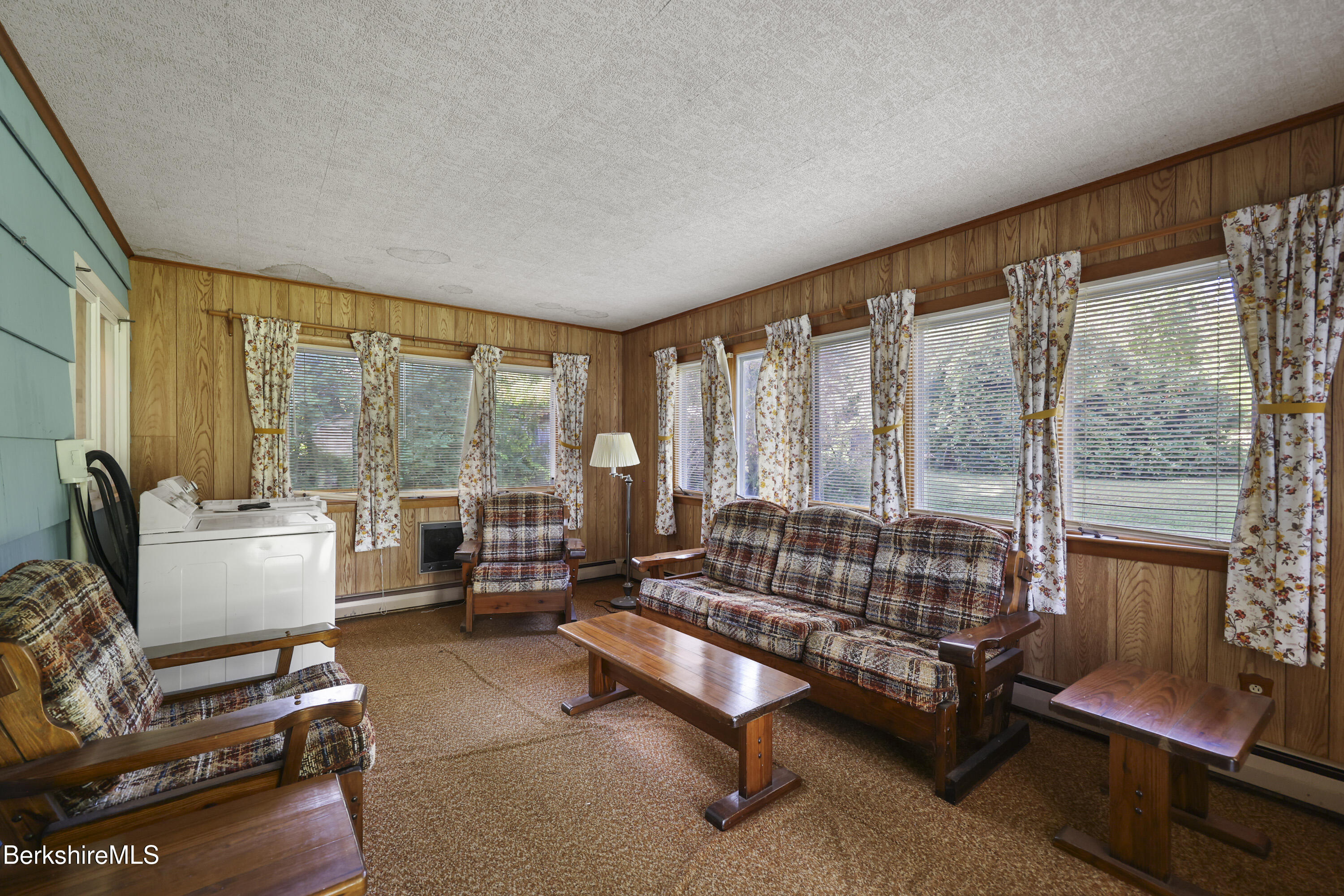 1070 Holmes Road Pittsfield, MA 01201 - Photo 16 of 36 Sun Room