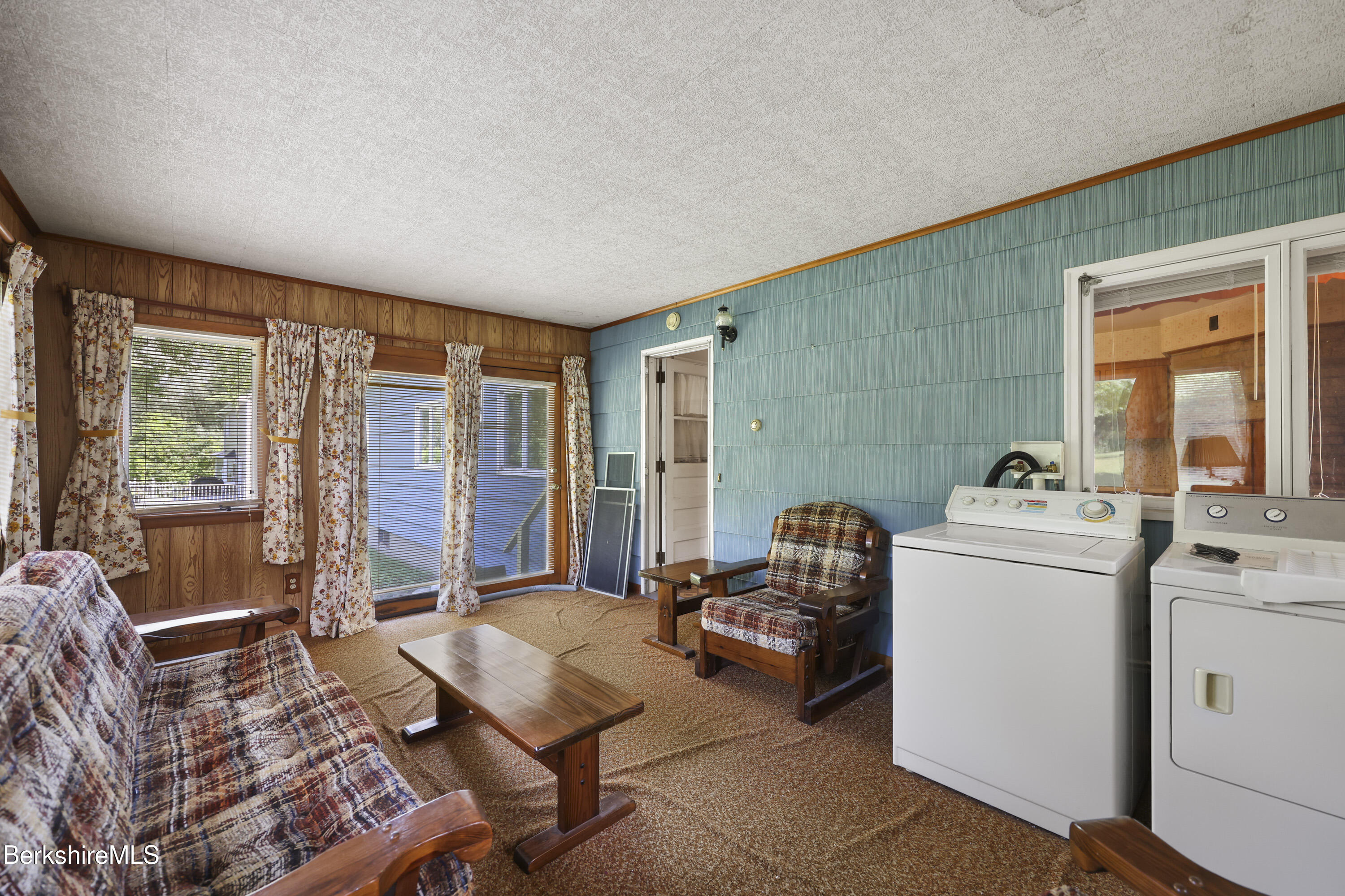 1070 Holmes Road Pittsfield, MA 01201 - Photo 18 of 36 Sun Room