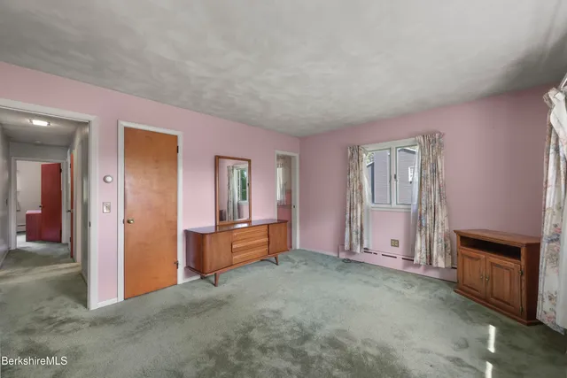 $329,900 | 1070 Holmes Road, Pittsfield, MA 01201