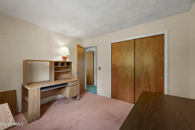 $329,900 | 1070 Holmes Road, Pittsfield, MA 01201