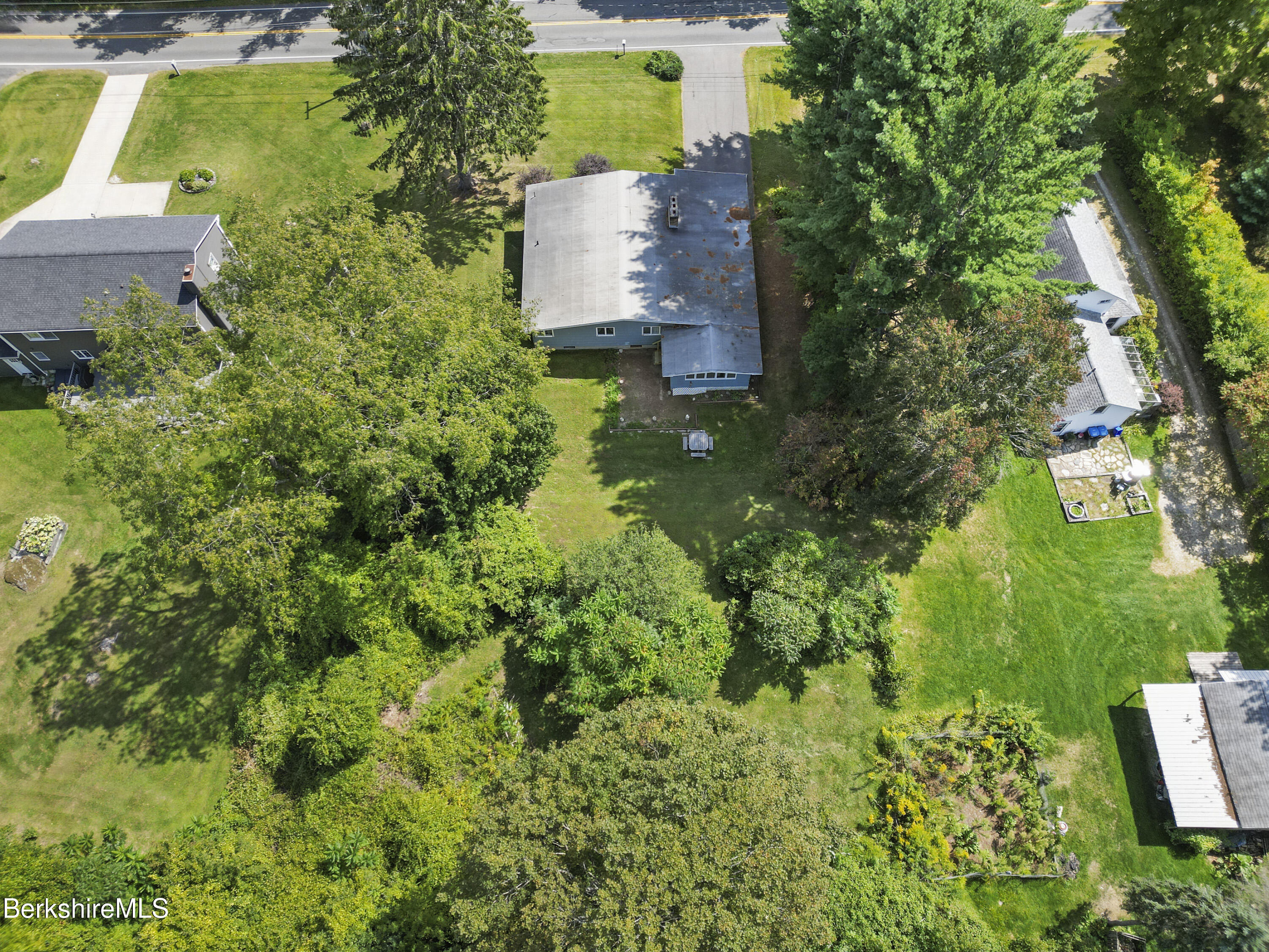 1070 Holmes Road Pittsfield, MA 01201 - Photo 36 of 36 Aerial View