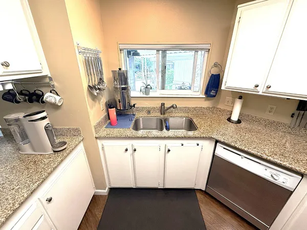 $109,500 | 221 West Herndon Avenue, Pinedale, CA 93650