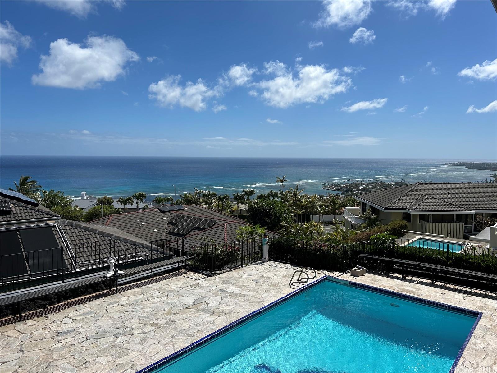 411 Maono Loop Honolulu, HI 96821 - Photo 8 of 13 a view of a terrace with sky view