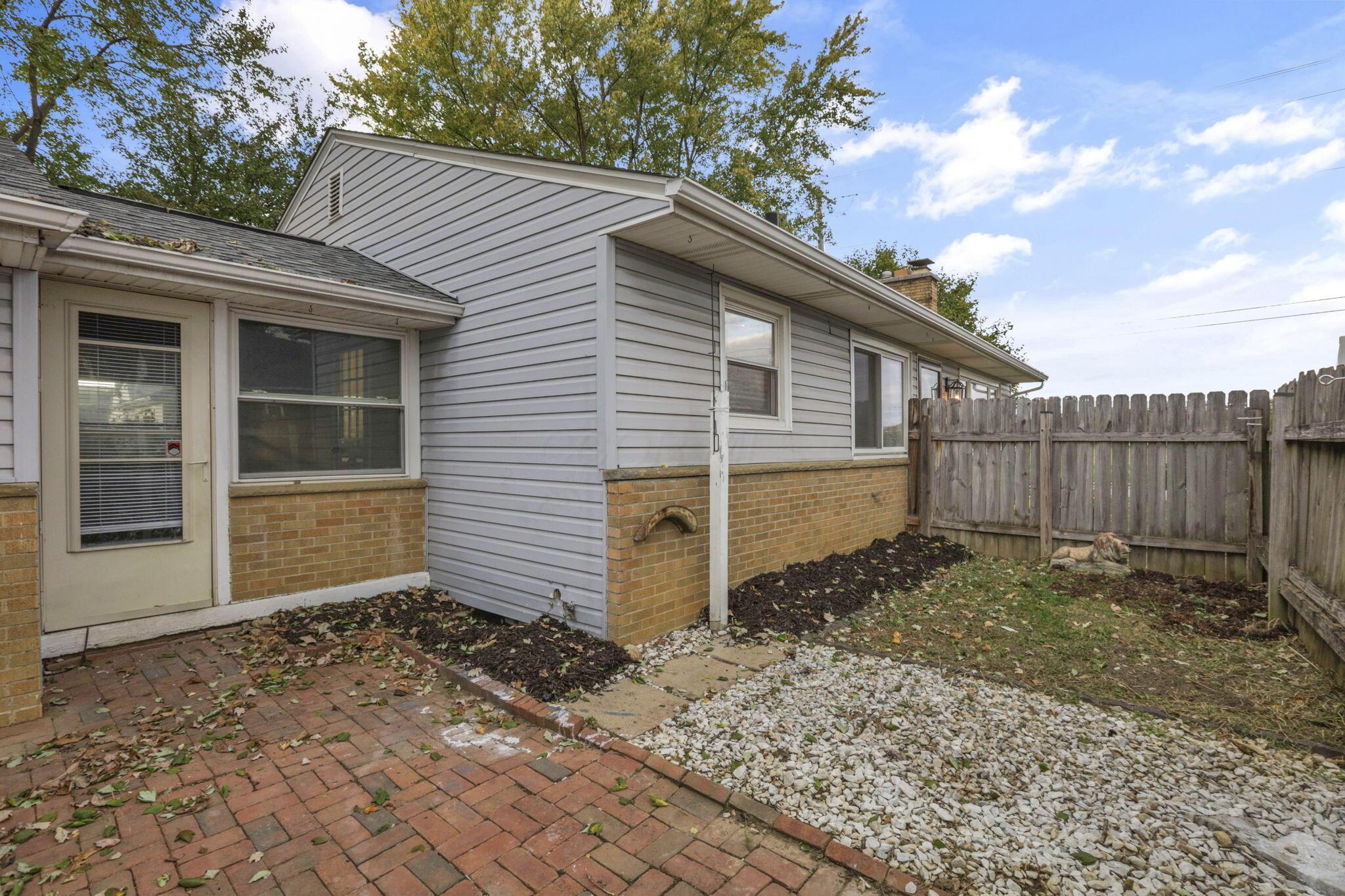 601 Morse Road Columbus, OH 43214 - Photo 40 of 41 40-web-or-mls-IMG_1087